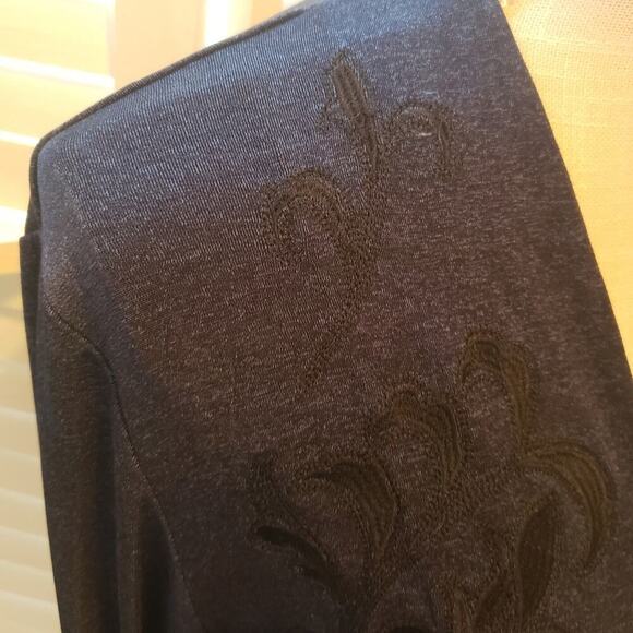 CHICOS BLUE / BLACK EMBROIDERED CARDIGAN SIZE 2(MED) - Picture 4 of 6